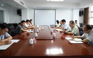 连云港市总工会党组书记、副主席丁维杰一行来汤沟酒业调研